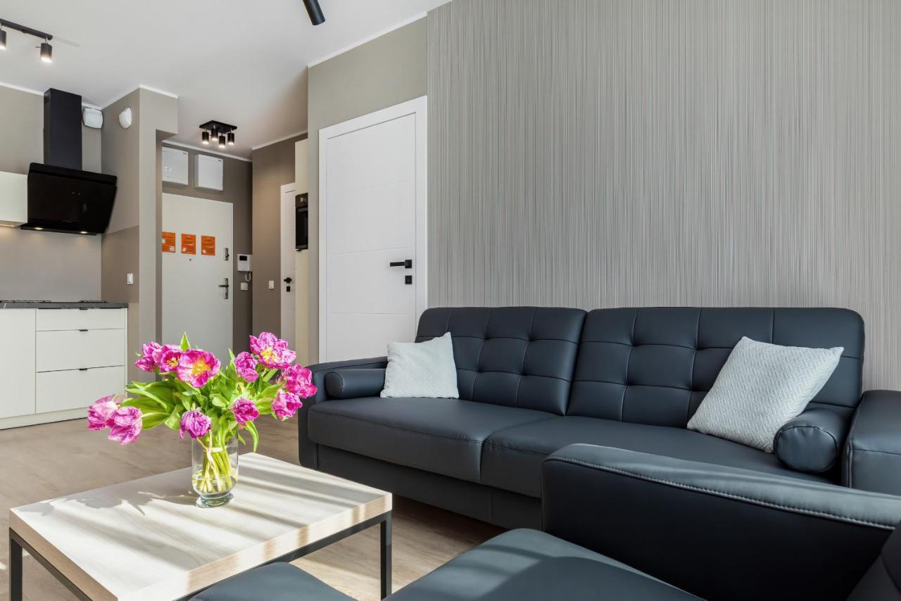 Modern City Center Apartments By Noclegi Renters 포즈난 외부 사진
