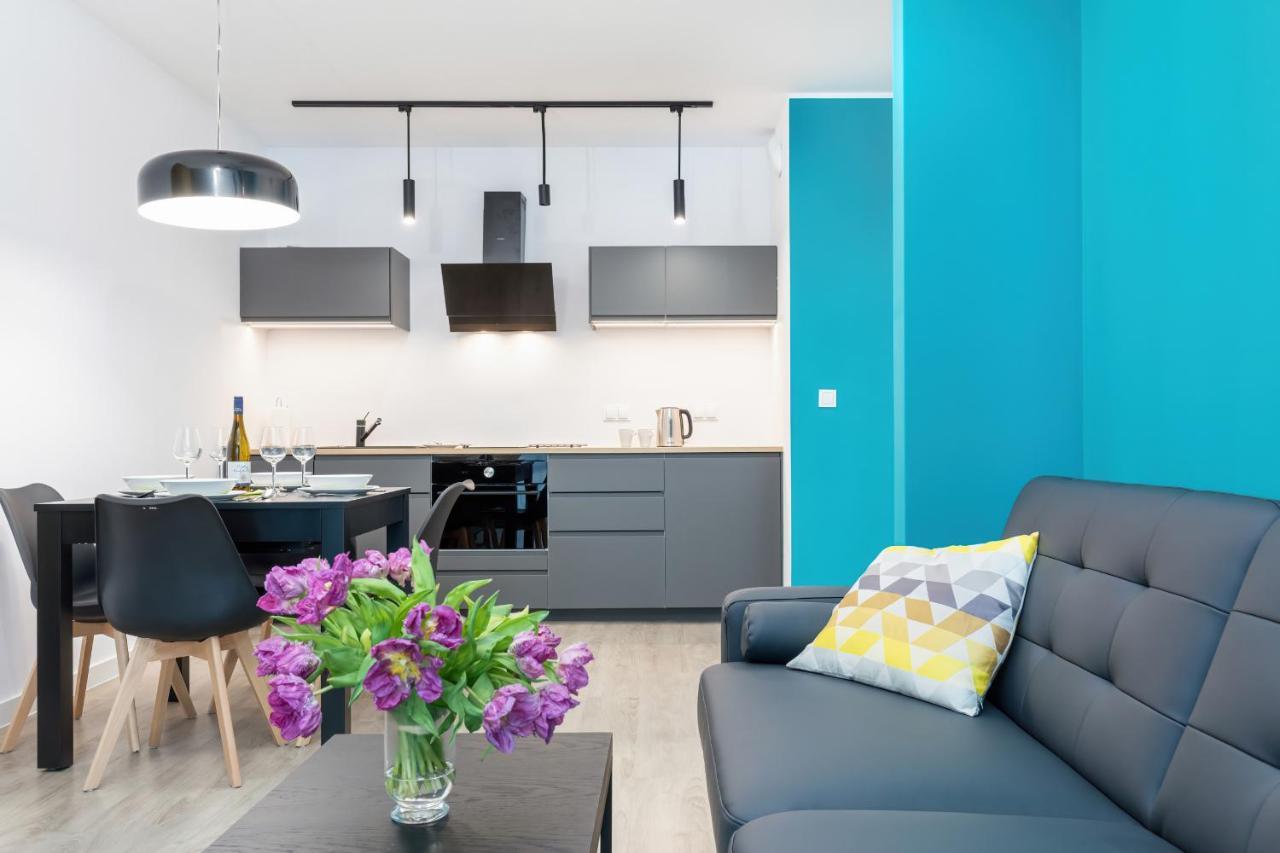 Modern City Center Apartments By Noclegi Renters 포즈난 외부 사진