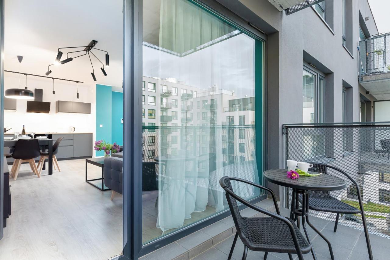 Modern City Center Apartments By Noclegi Renters 포즈난 외부 사진