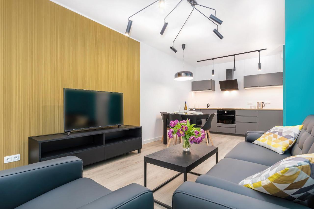 Modern City Center Apartments By Noclegi Renters 포즈난 외부 사진