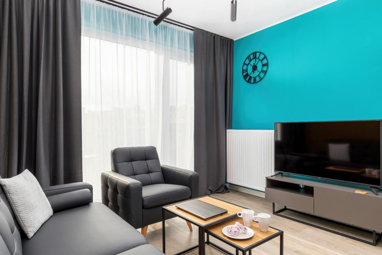 Modern City Center Apartments By Noclegi Renters 포즈난 외부 사진