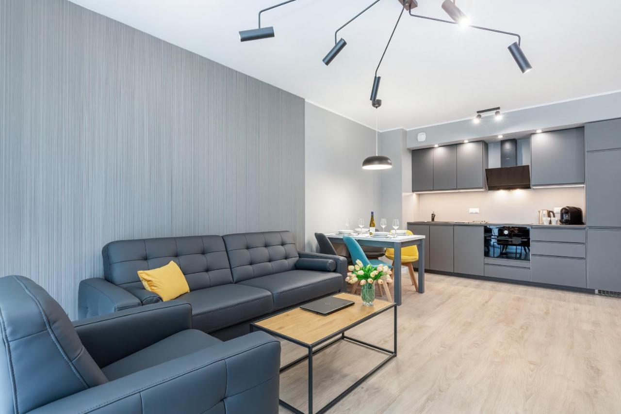 Modern City Center Apartments By Noclegi Renters 포즈난 외부 사진