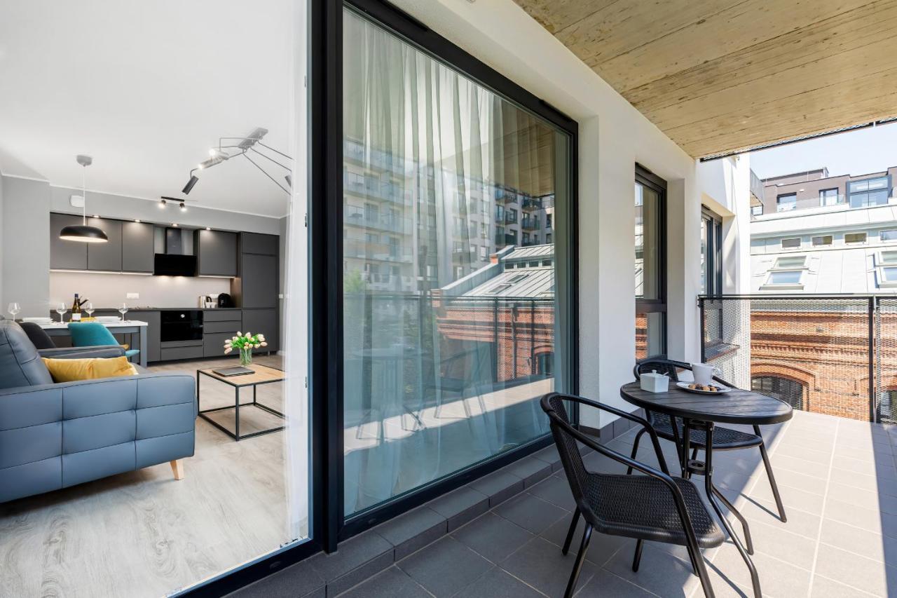Modern City Center Apartments By Noclegi Renters 포즈난 외부 사진
