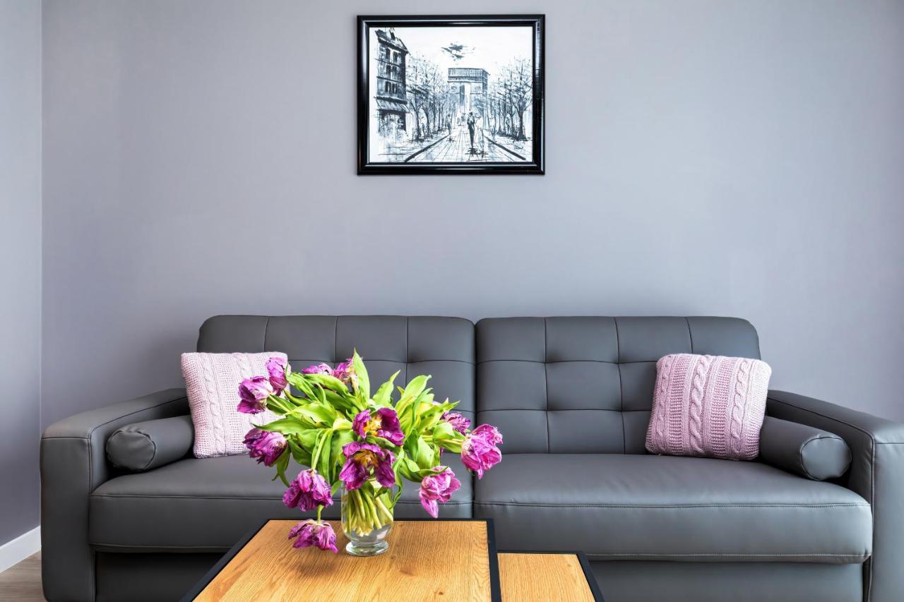 Modern City Center Apartments By Noclegi Renters 포즈난 외부 사진