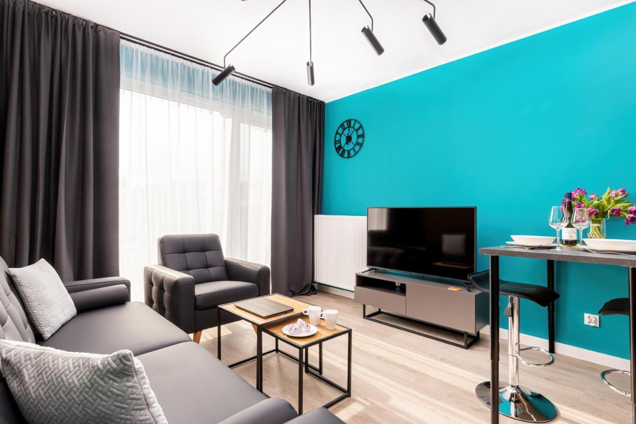 Modern City Center Apartments By Noclegi Renters 포즈난 외부 사진