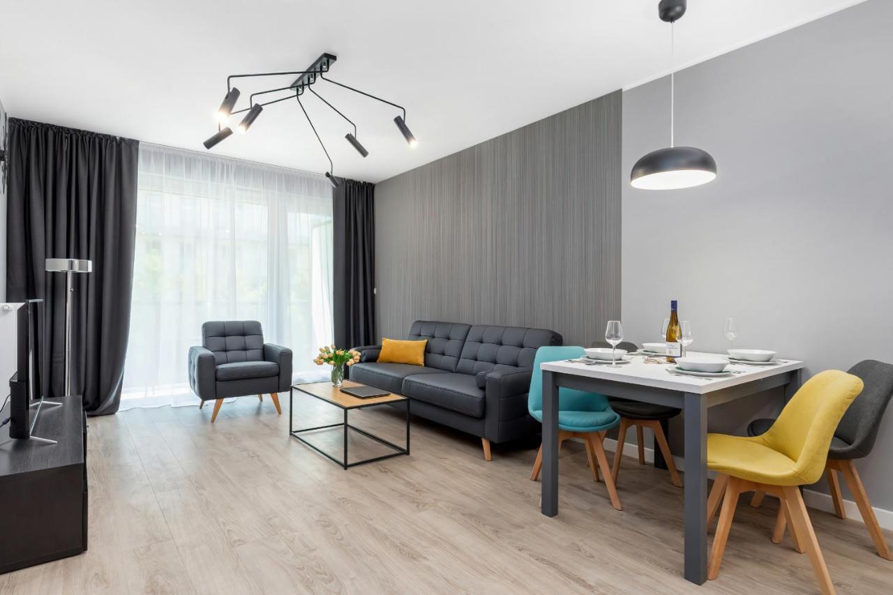 Modern City Center Apartments By Noclegi Renters 포즈난 외부 사진