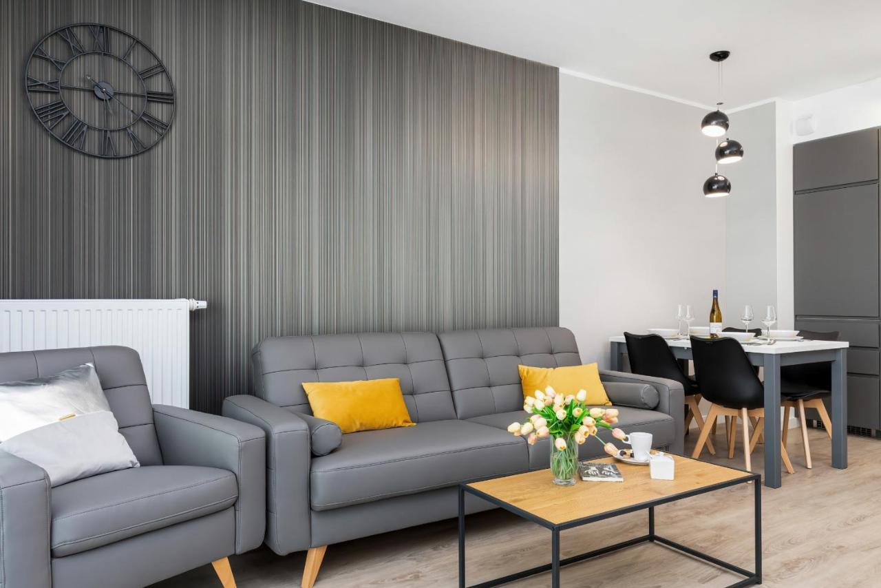 Modern City Center Apartments By Noclegi Renters 포즈난 외부 사진